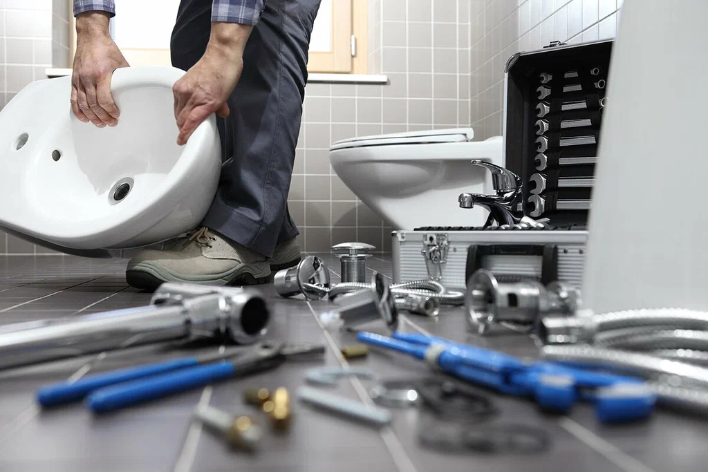 Professional bathroom plumbing repair in El Monte